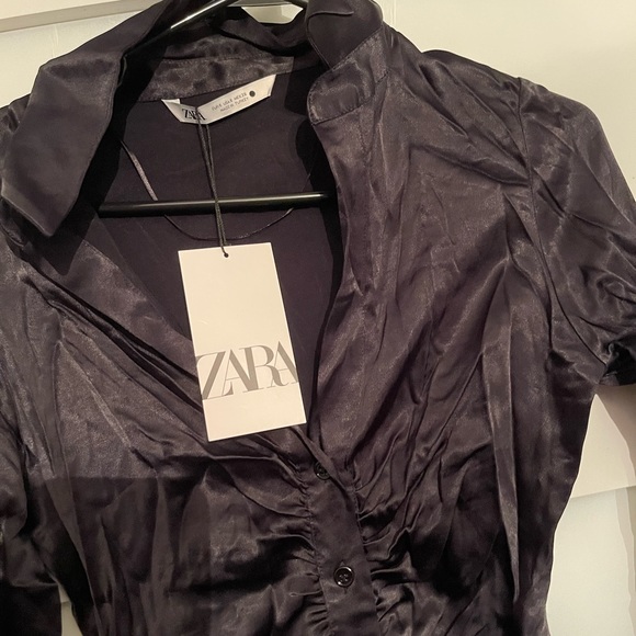 Black shirt - Picture 2 of 3